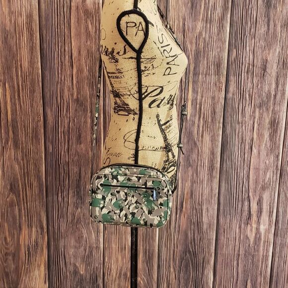 Marc by Marc Jacobs Crossbody Purse - Picture 2 of 14